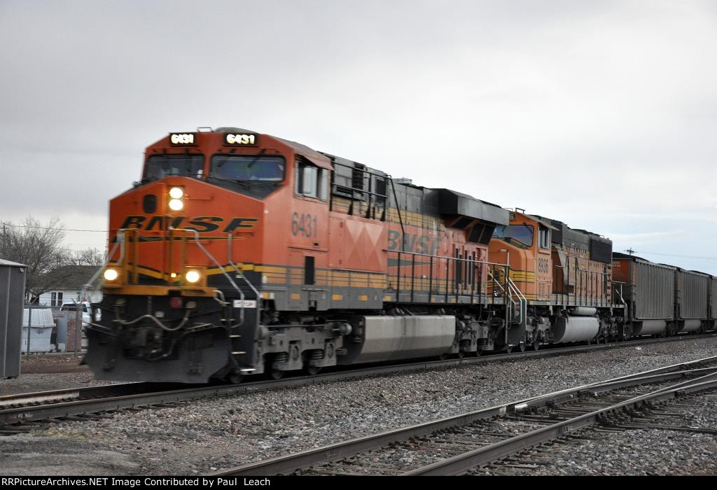 Eastbound loaded coal train at dusk